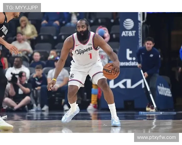 快船惨败雷霆三优三及两低迷